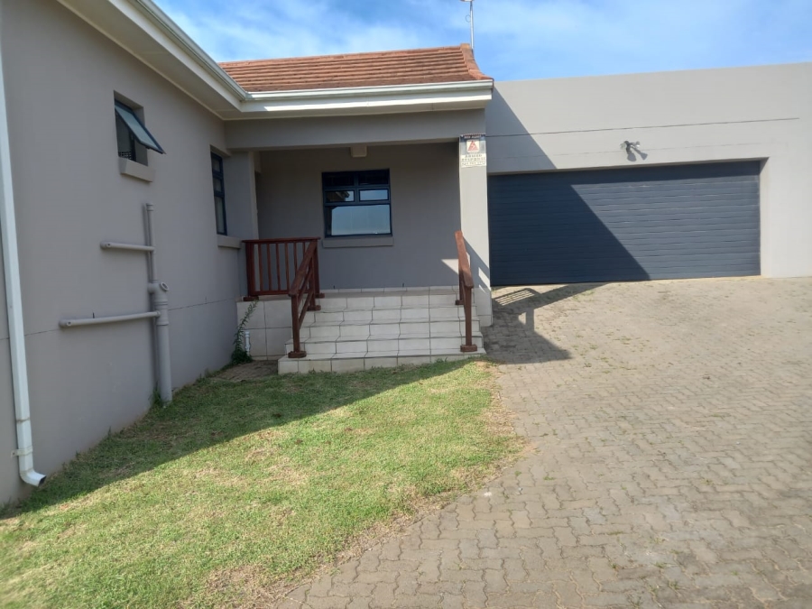 3 Bedroom Property for Sale in Kidds Beach Eastern Cape